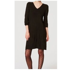 Ann‎ Taylor Loft Grey Long Sleeve V Neck Dress